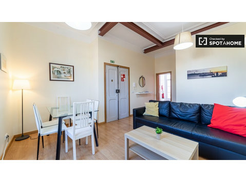 Appartement coloré de 2 chambres à louer à Oeiras, Lisbonne - Appartements