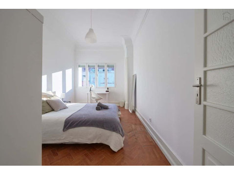 Comfortable double bedroom in Alameda - Room 2 - Apartments