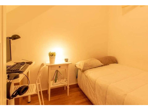 Comfortable single bedroom in Saldanha - Room 6 - 公寓