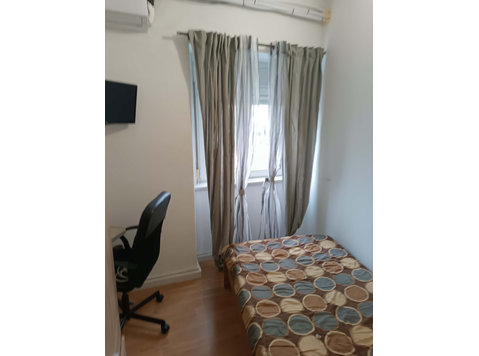 Comfy bedroom 5 min. from Benfica centre - Room 2 - Apartments