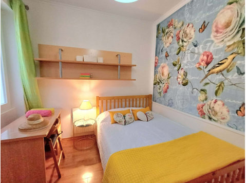 Cosy room in a 5-bedroom apartment - Room 4 - Căn hộ