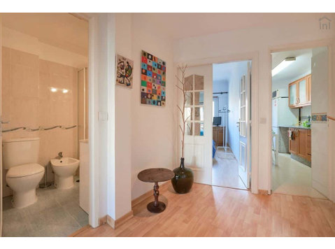 Cozy 3-bedroom apartment in Entrecampos - குடியிருப்புகள்  
