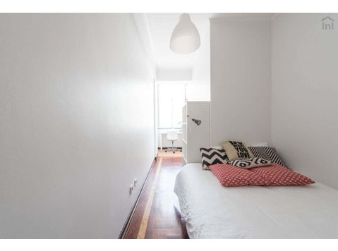 Cozy double bedroom in Saldanha - Room 7 - 아파트