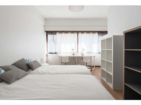 Cozy twin bedroom in Saldanha - Room 1 - Pisos