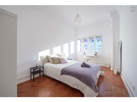 Luminous double bedroom in Alameda - Room 3 - Apartman Daireleri