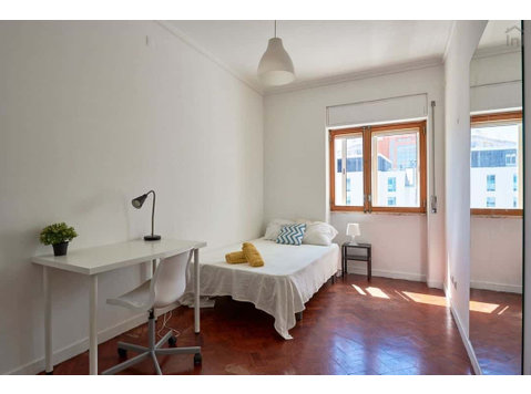 Modern single bedroom in Saldanha - Room 4 - 	
Lägenheter