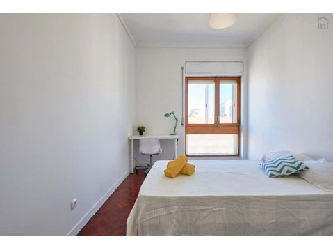 Modern single bedroom in Saldanha - Room 5 - Wohnungen