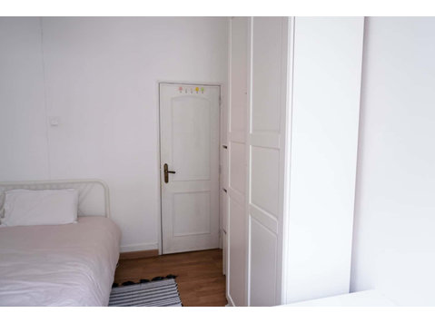 Room 2 - 04. Carvalho Araujo 90 2D - Apartments