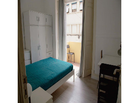 Room 3 - 03. Carvalho Araujo 90 1E - Apartments