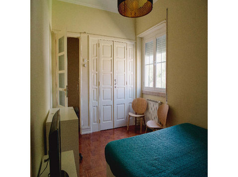 Room 6 - 24. Dom Rodrigo Cunha 18 1E - Korterid
