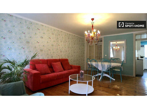 Alugam-se quartos em apartamento T4 no Bairro Alto, Lisboa - Apartamentos