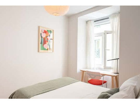 Sebastian - Room 1 - Apartments