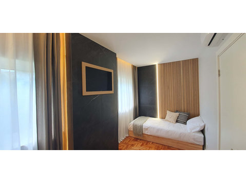 Single Room in a 3 bedroom apartment - Q2 - شقق