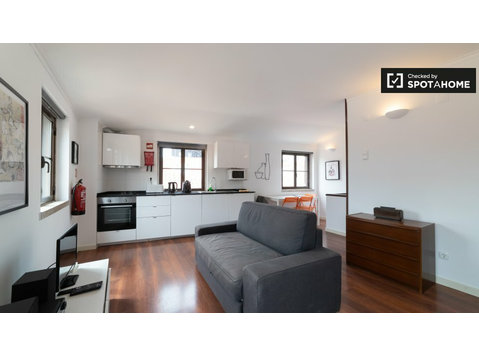 Apartament typu studio do wynajęcia w Santo António, Lizbona - Mieszkanie