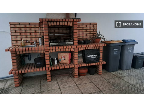 Apartamento T0 para alugar em Valbom, Setúbal - Apartamentos