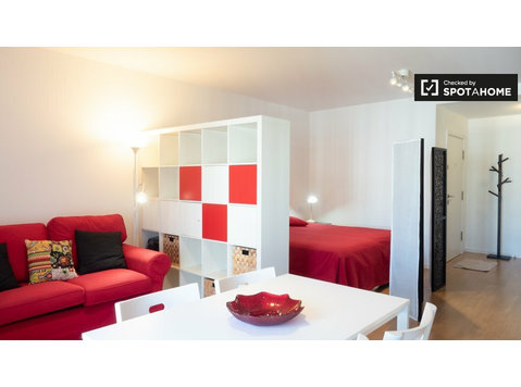 Stylish studio apartment for rent in Avenidas Novas, Lisbon - Apartments