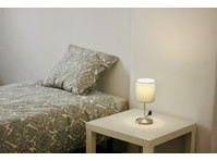 Flatio - all utilities included - Luminous Single Bedroom… - Общо жилище