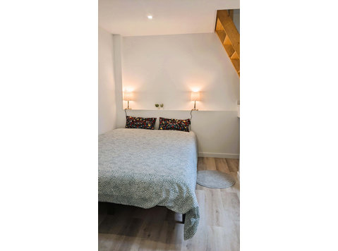Cozy 2 bedroom house 10 minutes away from Lisbon - Apartments