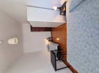 Cozy room with double bed + single bed near Agualva station… - Appartementen