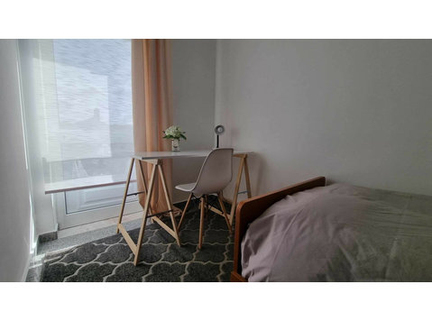 Flatio - all utilities included - Luminous single bedroom… - WGs/Zimmer