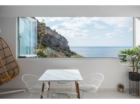 Flatio - all utilities included - Sesimbra Beach House by… - Аренда