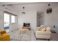 Flatio - all utilities included - T2 apartment with… - Под наем