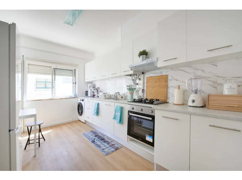 Homey and comfy apartment in Baixa da Banheira - อพาร์ตเม้นท์