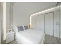 Flatio - all utilities included - Drapes Design Apartments… - In Affitto