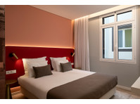 Flatio - all utilities included - King David Suites 203 by… - À louer