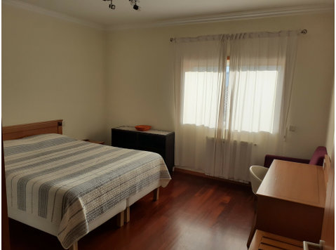 Flatio - all utilities included - G. Room in a villa - Braga - Woning delen