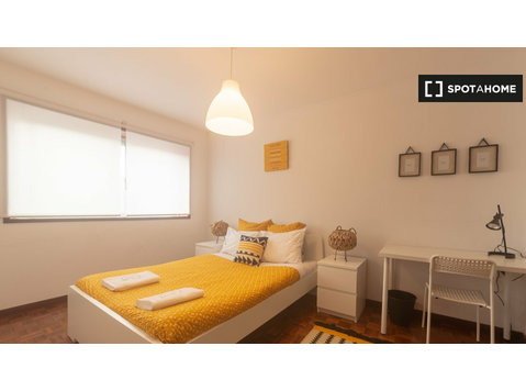 5-pokojowe mieszkanie do wynajęcia w Bonfim, Porto - Mieszkanie