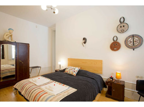 Flatio - all utilities included - Bedroom in the city… - Pisos compartidos