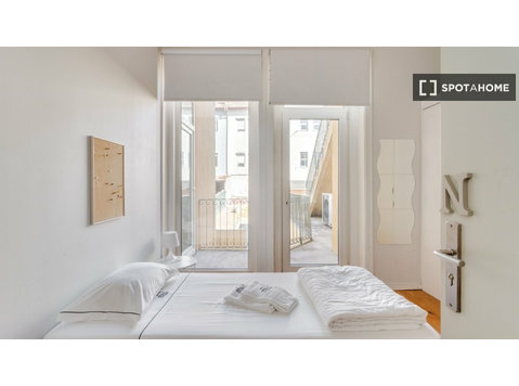 Bela Vista, Porto'da bir rezidansta kiralık oda - Kiralık