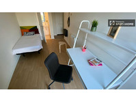 Room for rent in a residence in Paranhos, Porto - برای اجاره