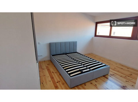 Apartamento T1 para arrendar em General Torres, Porto - Apartamentos