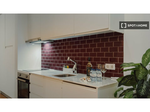 Apartamento de 2 quartos para alugar no Porto - Apartamentos