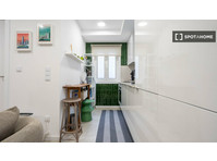 2-bedroom apartment for rent in Porto. - شقق