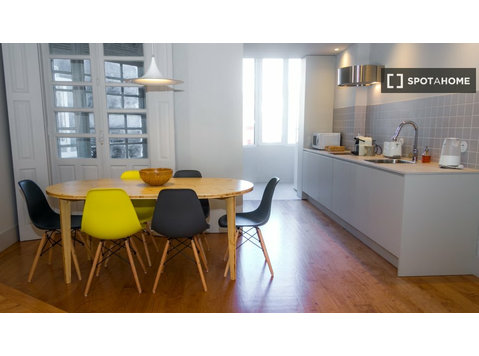 3-bedroom apartment for rent in Porto - آپارتمان ها