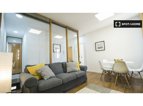 3-bedroom apartment for rent in Porto - Apartments
