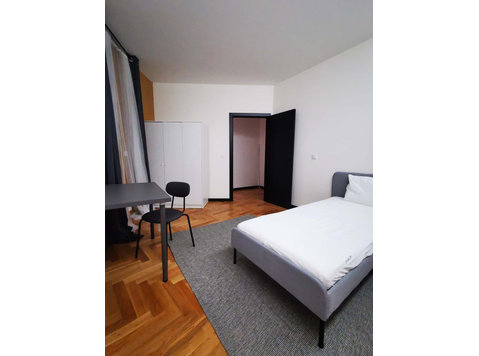 Beautiful double room in Porto - Room 8 - Lejligheder