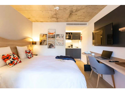 Master Superior Studio for rent in Porto - Wohnungen