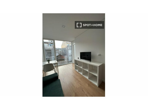 Studio apartment for rent in Porto - Διαμερίσματα