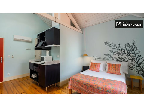 Studio apartment for rent in Santo Ildefonso, Porto - Апартмани/Станови