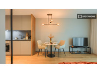 Aluga-se estúdio no Porto