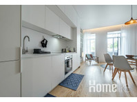 Studio, fully equiped and in the city centre, with balcony… - Apartman Daireleri