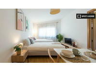 Einzimmerwohnung zu vermieten in Boavista, Porto - Appartements