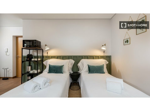 Einzimmerwohnung zu vermieten in Porto, Porto - Appartementen