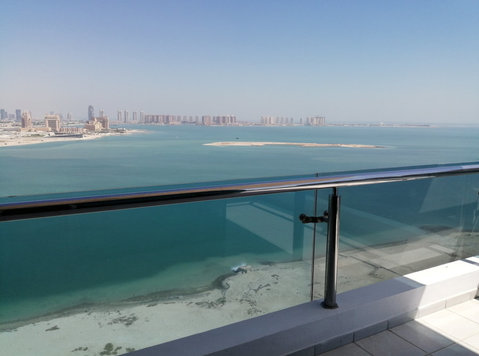 Large Master bedroom in ASAS Towers with amazing Seafront - WGs/Zimmer