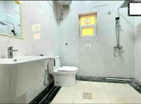 2 bedrooms for rent in wukair near Noble Intl School - آپارتمان ها