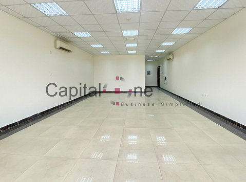 Unfurnished Office Space along Salwa Road - Uffici/Locali Commerciali